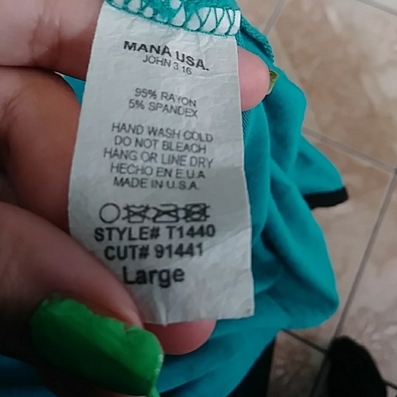 3 for $25  Mana Love top - Picture 2 of 3